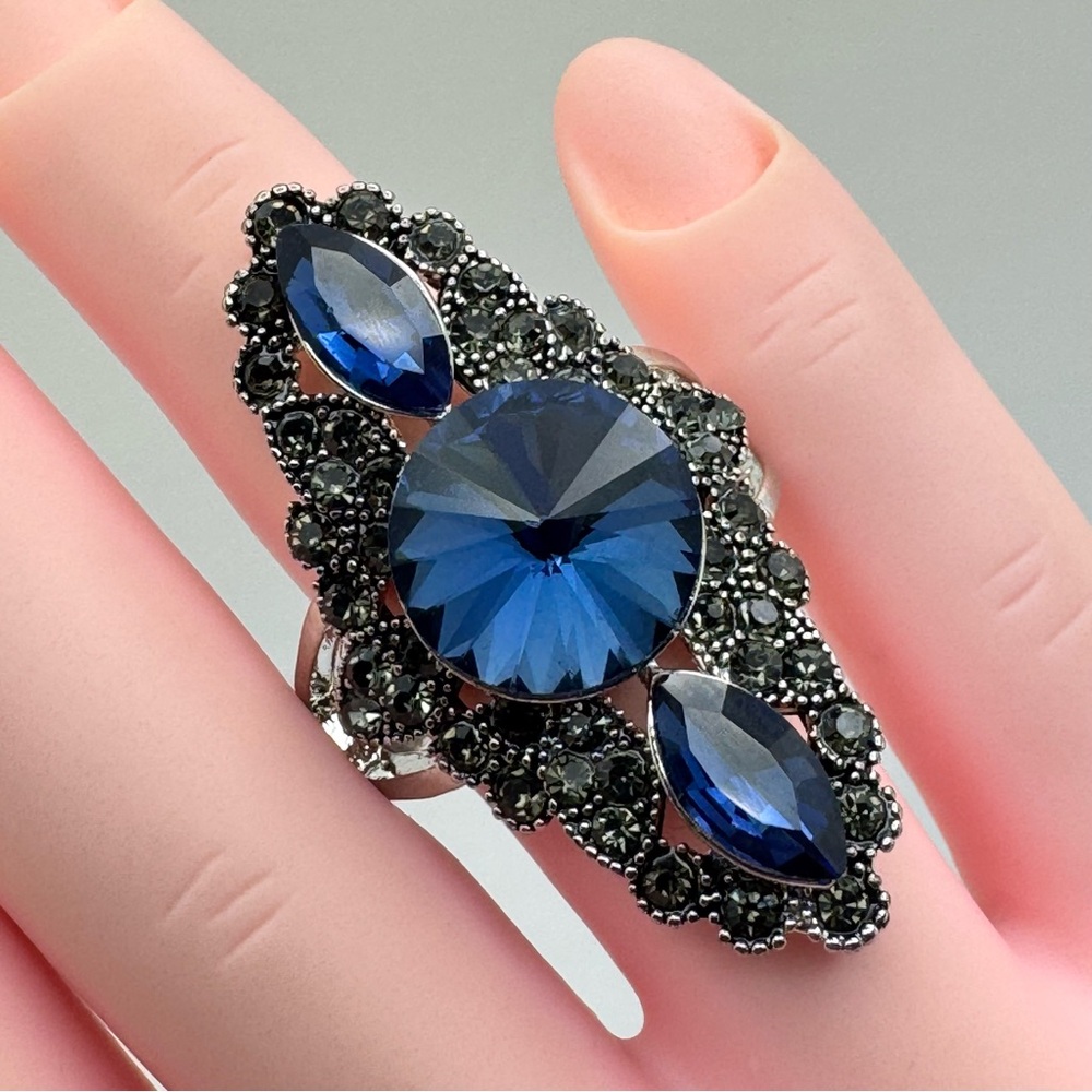 Silver Tone Blue Crystal Statement Ring Gothic Vintage Glam Cocktail Sz 7